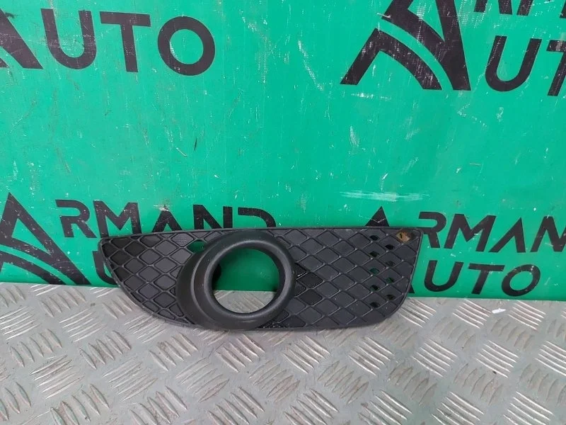 Окантовка птф Mitsubishi Lancer 2007-2010 8321A090 10, правая