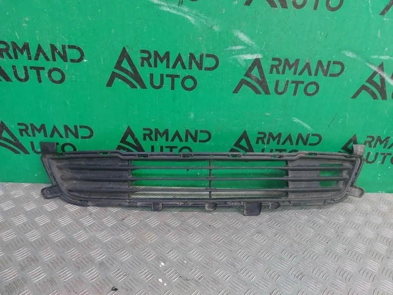 Решетка бампера нижняя Mitsubishi Outlander 2012-2015 6402A233 3, передняя