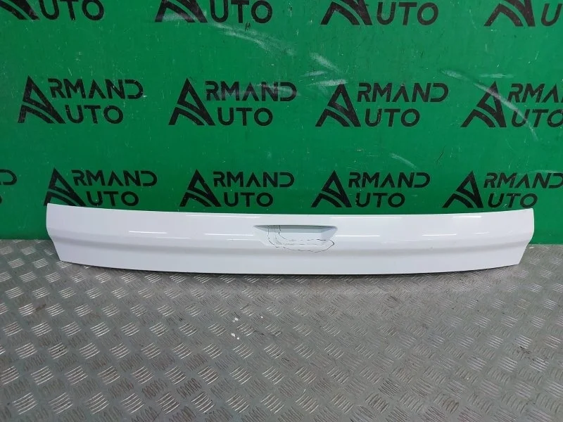 Накладка двери багажника Ford Kuga 2012-2019 2179754 2 CBS