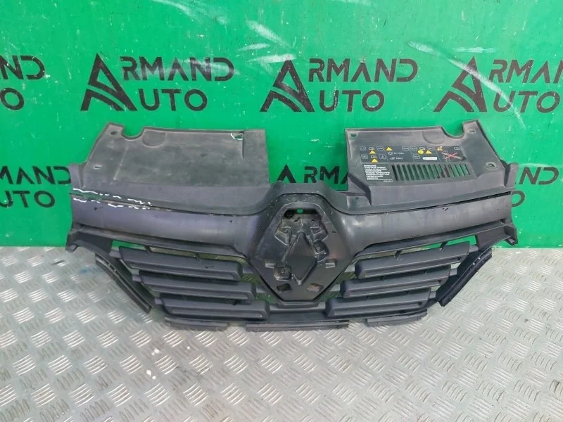 Решетка радиатора Renault Logan 2018-2022 623105887R 2