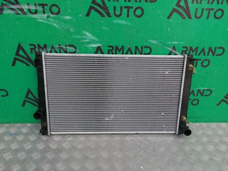 Радиатор двигателя (двс) Toyota RAV4 2005-2013 LRC19120 3 XA30