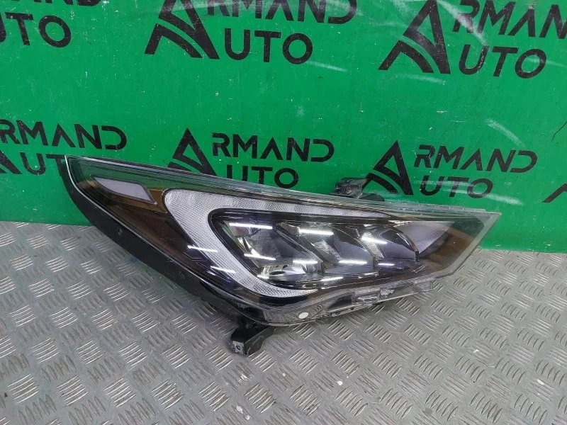 Фара Hyundai Solaris 2020-2022 92102H5700 2, правая