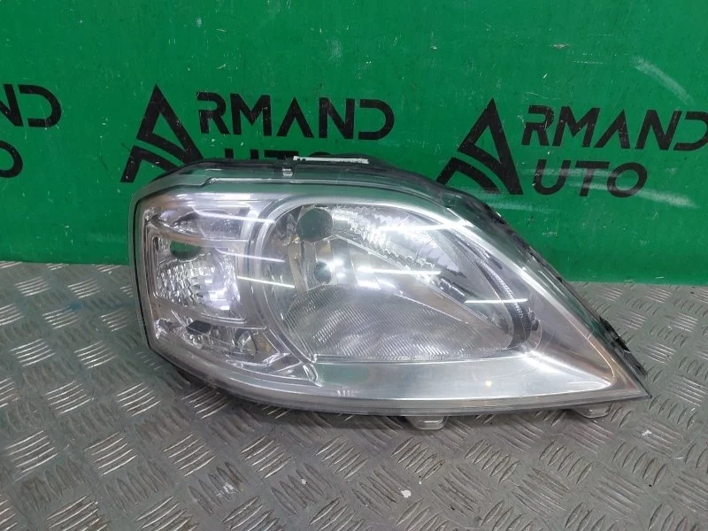 Фара Renault Logan 2009-2015 8200744754 1, правая
