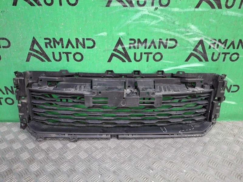 Решетка бампера Mitsubishi L200 2018-2023 6402A534 5, передняя