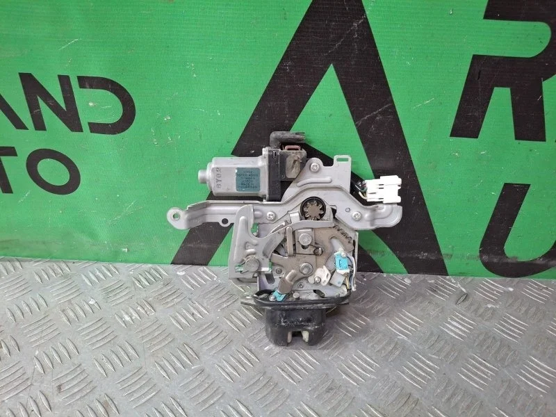 Замок двери багажника Nissan X-Trail 2013-2022 905001AA0B 3 T32