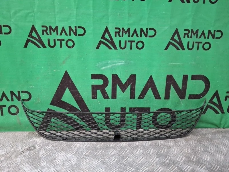 Решетка бампера Mitsubishi Outlander 2005-2009 6402A037 2 XL, передняя