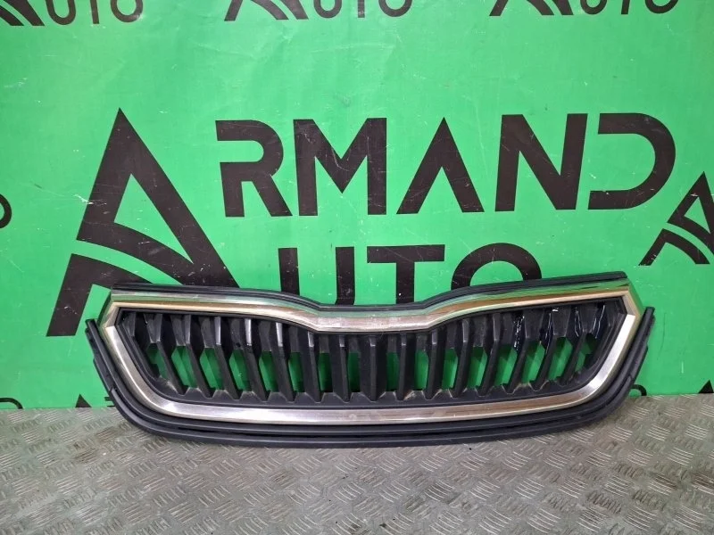 Решетка радиатора Skoda Rapid 2020-2023 60U8536689B9 2