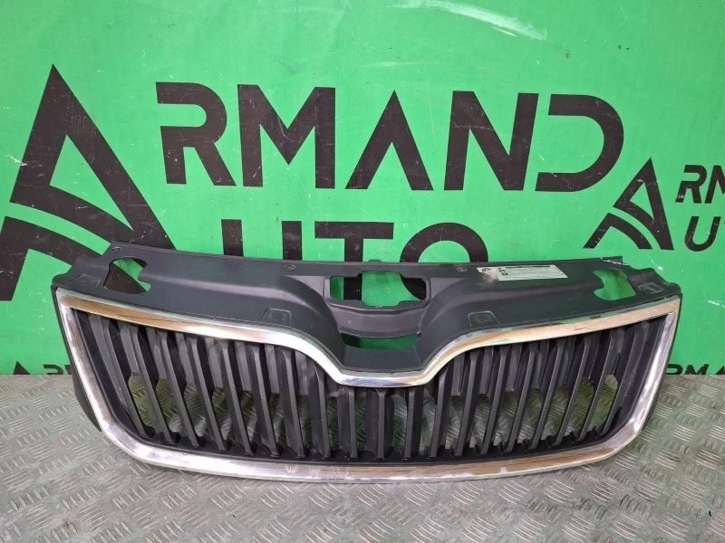 Решетка радиатора Skoda Rapid 2014-2020 5JA8536689B9 1
