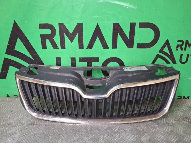 Решетка радиатора Skoda Rapid 2014-2020 5JA8536689B9 1