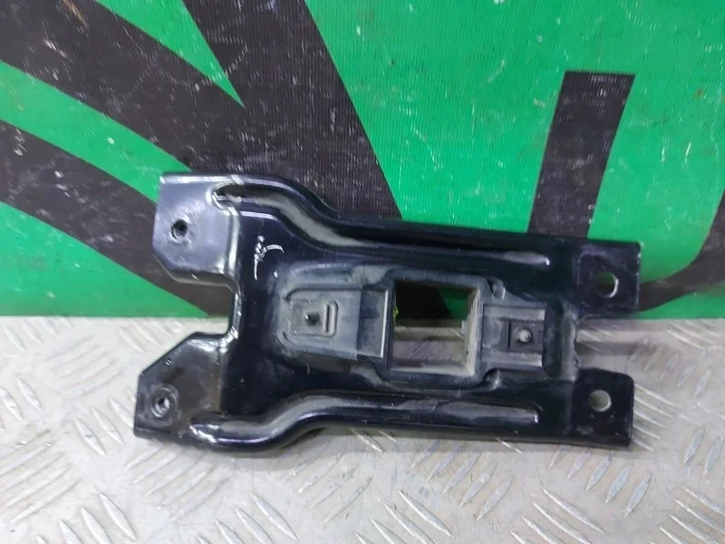 Кронштейн замка капота Skoda Rapid 2020-2023 60U805567 2