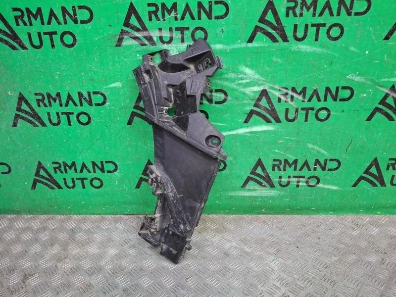 Кронштейн бампера Land Rover Range Rover Sport 2017-2022 LR113285 2 L494, передний правый