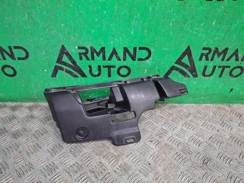 Кронштейн форсунки фароомывателя Land Rover Range Rover Sport 2017-2022 LR113284 2 L494, правый