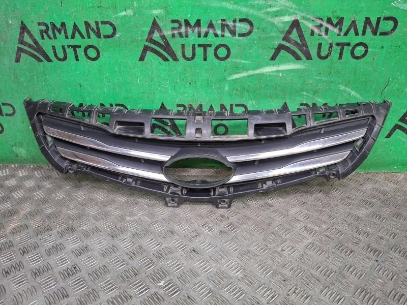 Решетка радиатора Hyundai Solaris 2014-2017 863504L500 1