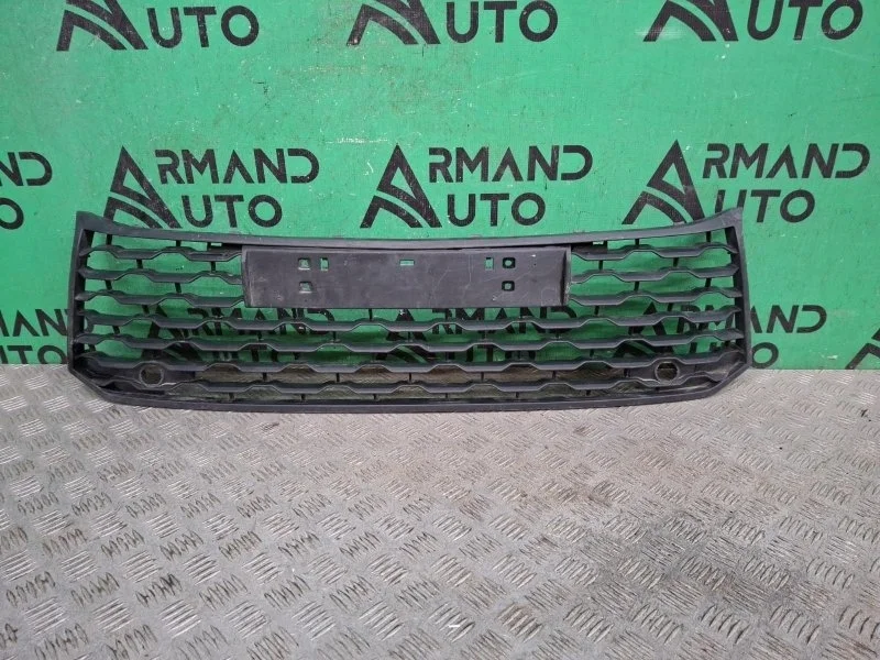 Решетка бампера Mitsubishi Pajero Sport 2015-2021 6402A373 3, передняя