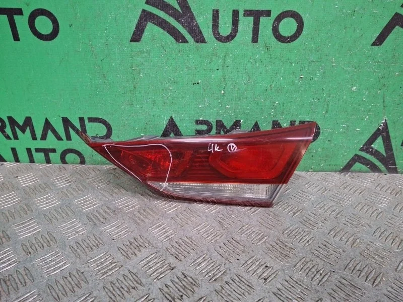 Фонарь внутренний Hyundai Elantra 2015-2019 92404F2010 6 AD, правый