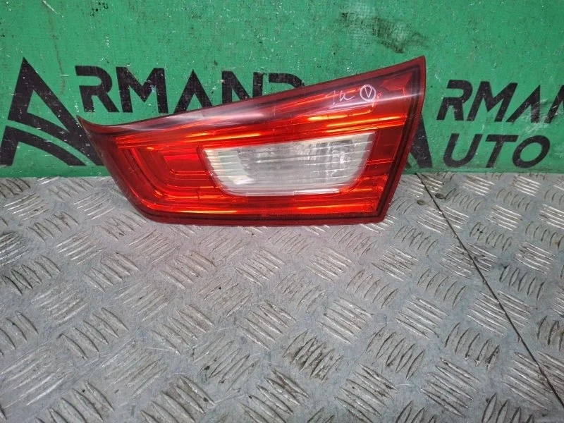 Фонарь внутренний Mitsubishi ASX 2010-2020 8336A088 1 GA0, правый