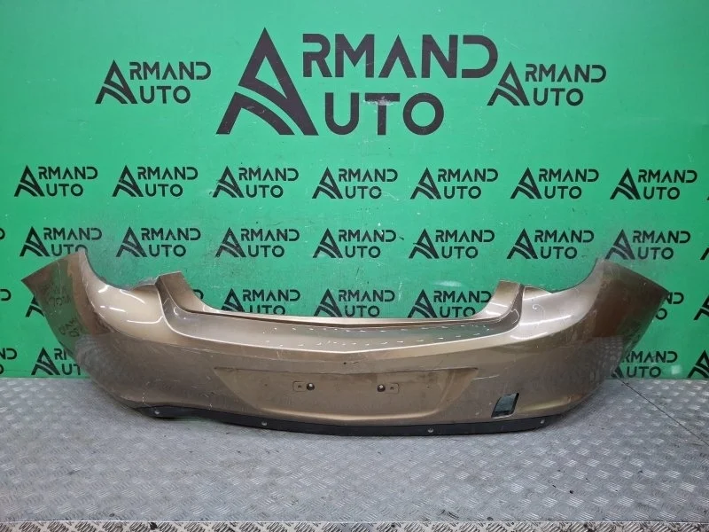 Бампер Opel Astra 2012-2017 20877796 J, задний