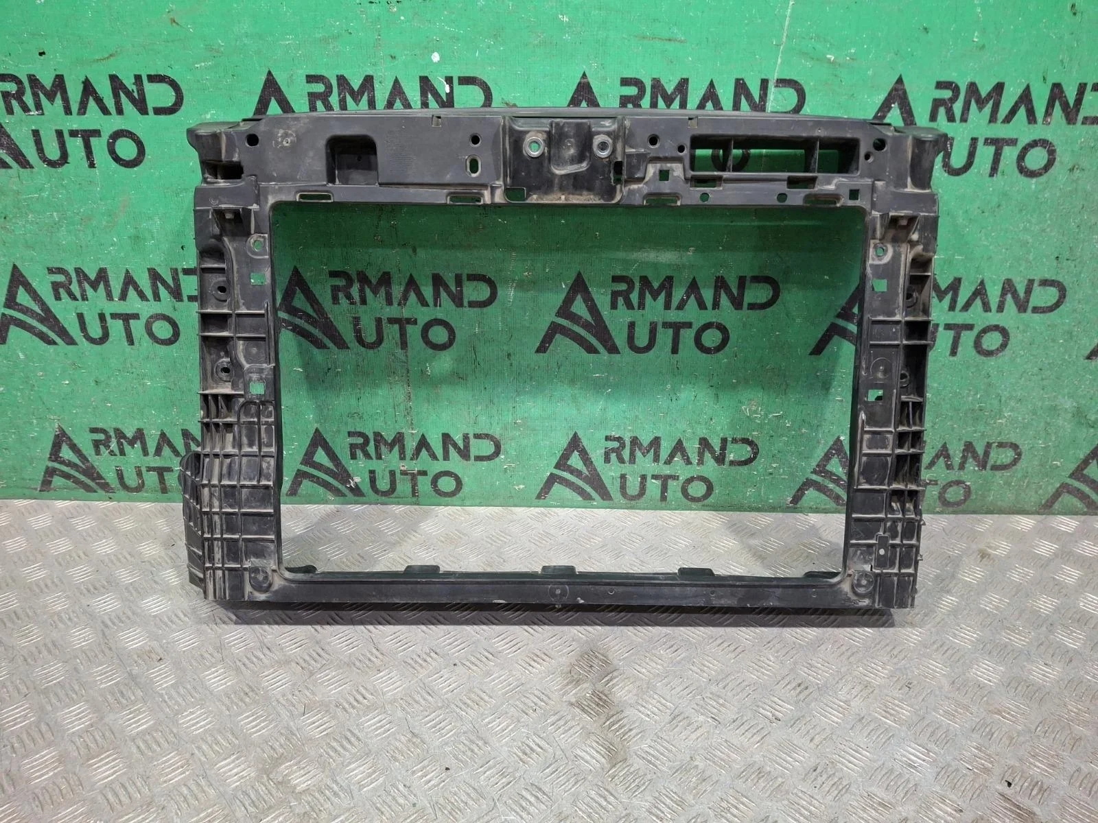 Панель передняя (суппорт радиатора) Skoda Rapid 2020-2023 60U805588E 2