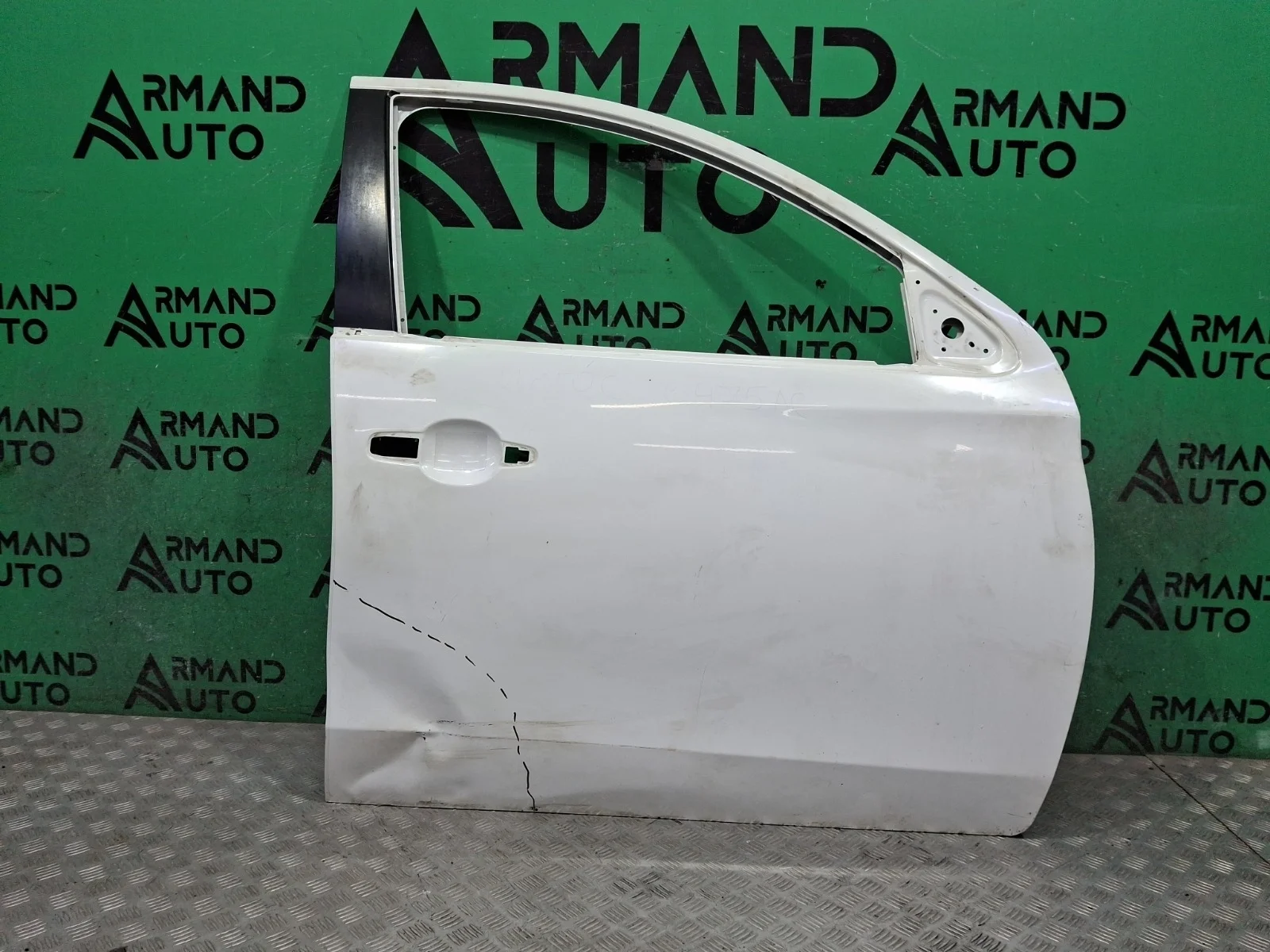 Дверь Mitsubishi L200 2015-2023 5700B794 5, передняя правая