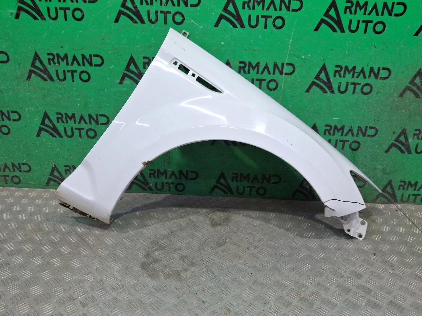 Крыло Ford Mondeo 2006-2014 1702313 4, переднее правое