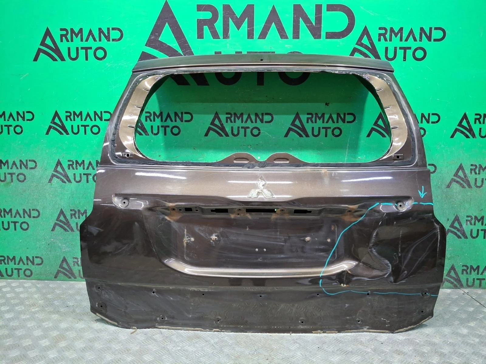 Дверь багажника Mitsubishi Pajero Sport 2015-2021 5801B685 3