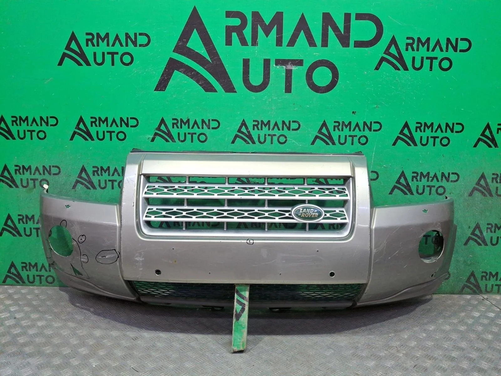 Бампер Land Rover Freelander 2006-2010 LR005861 2, передний