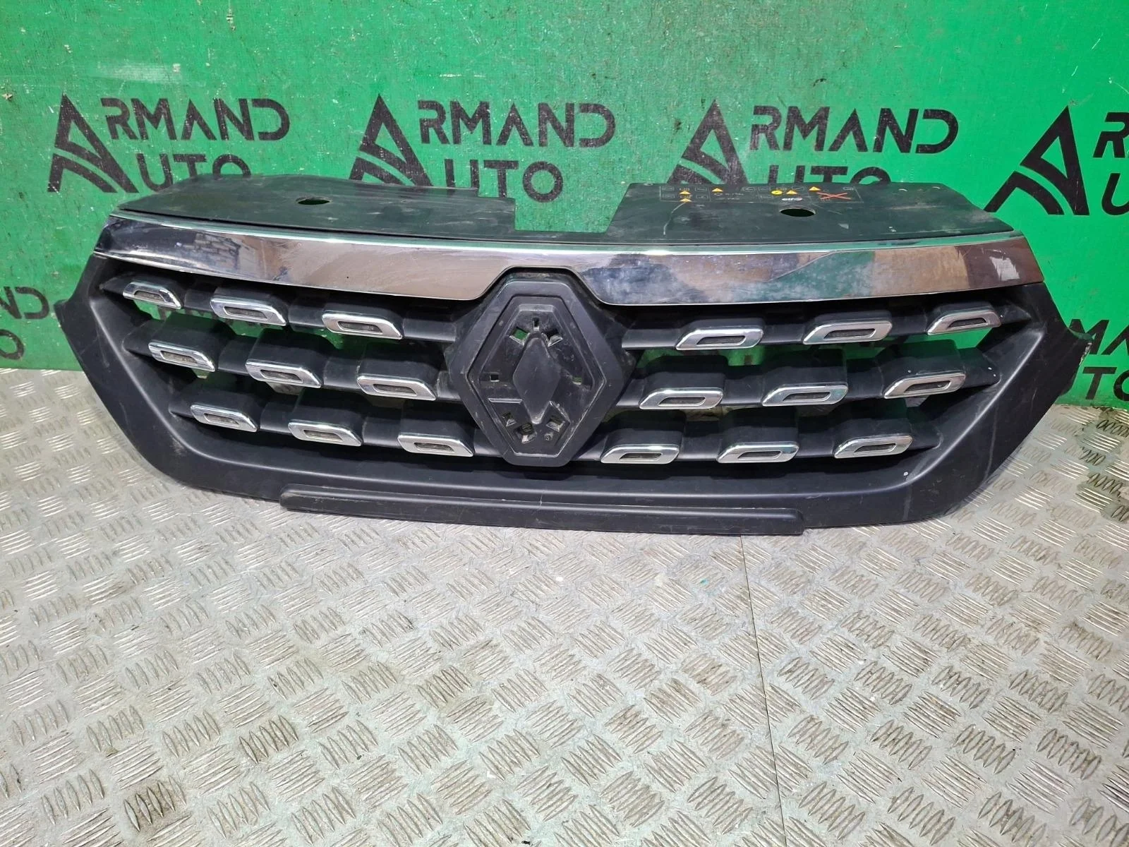 Решетка радиатора Renault Dokker 2012-2021 623104446R 1