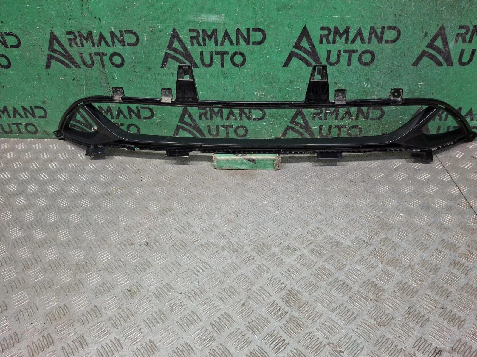 Накладка бампера KIA Optima 2018-2020 86562D4500 4 JF, передняя