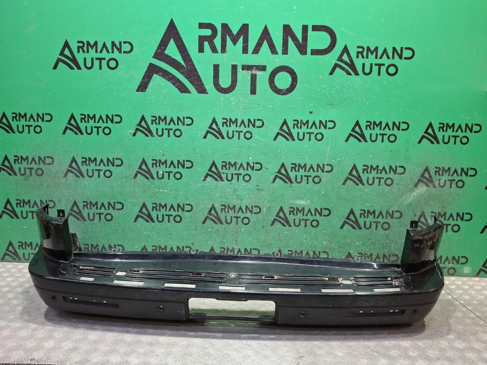 Бампер Land Rover Discovery 2009-2016 LR015463 4, задний