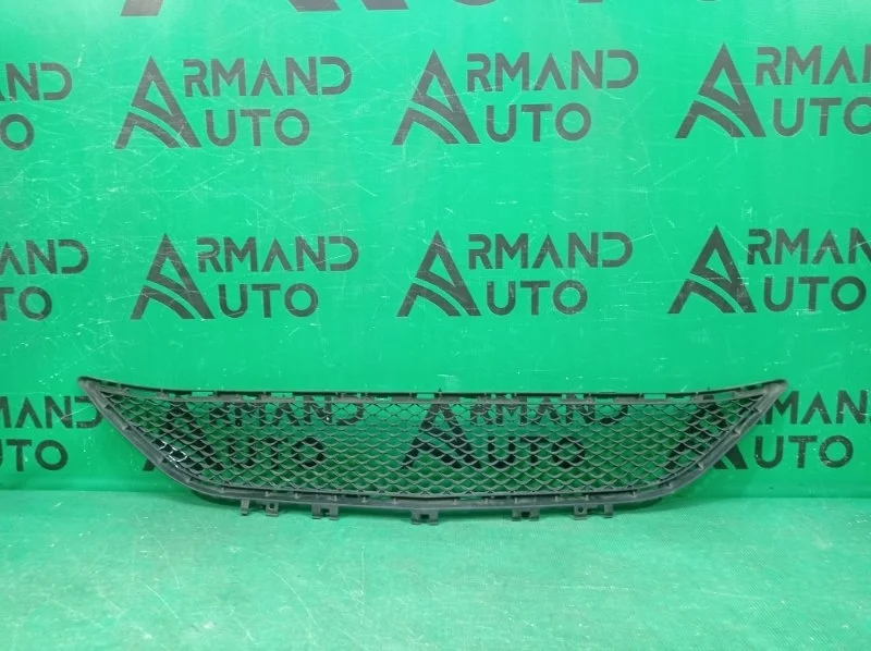 Решетка бампера Mercedes E-Class 2013-2016 A2128850124 W212, передняя