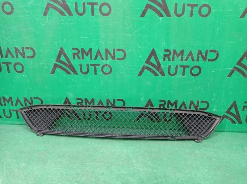 Решетка бампера BMW X1 2009-2015 51117303752 E84, передняя