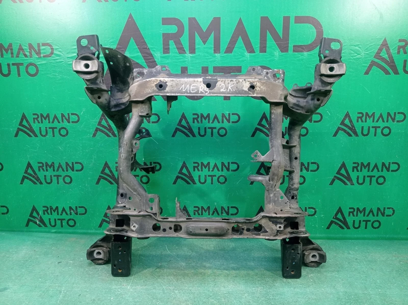 Подрамник Mercedes M ML GLE-Class 2011-2018 A1663302200 W166, передний