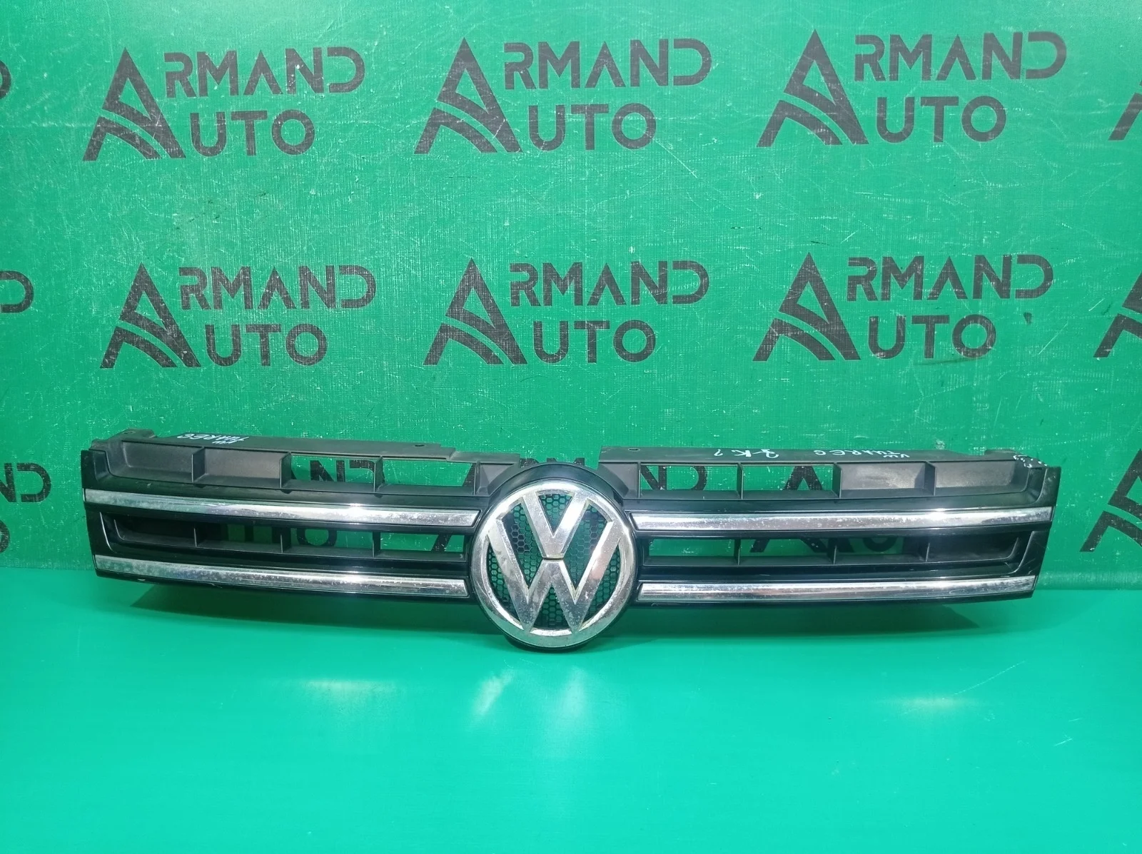 Решетка радиатора VOLKSWAGEN Touareg 2010-2014 7P6853651AZLL 2