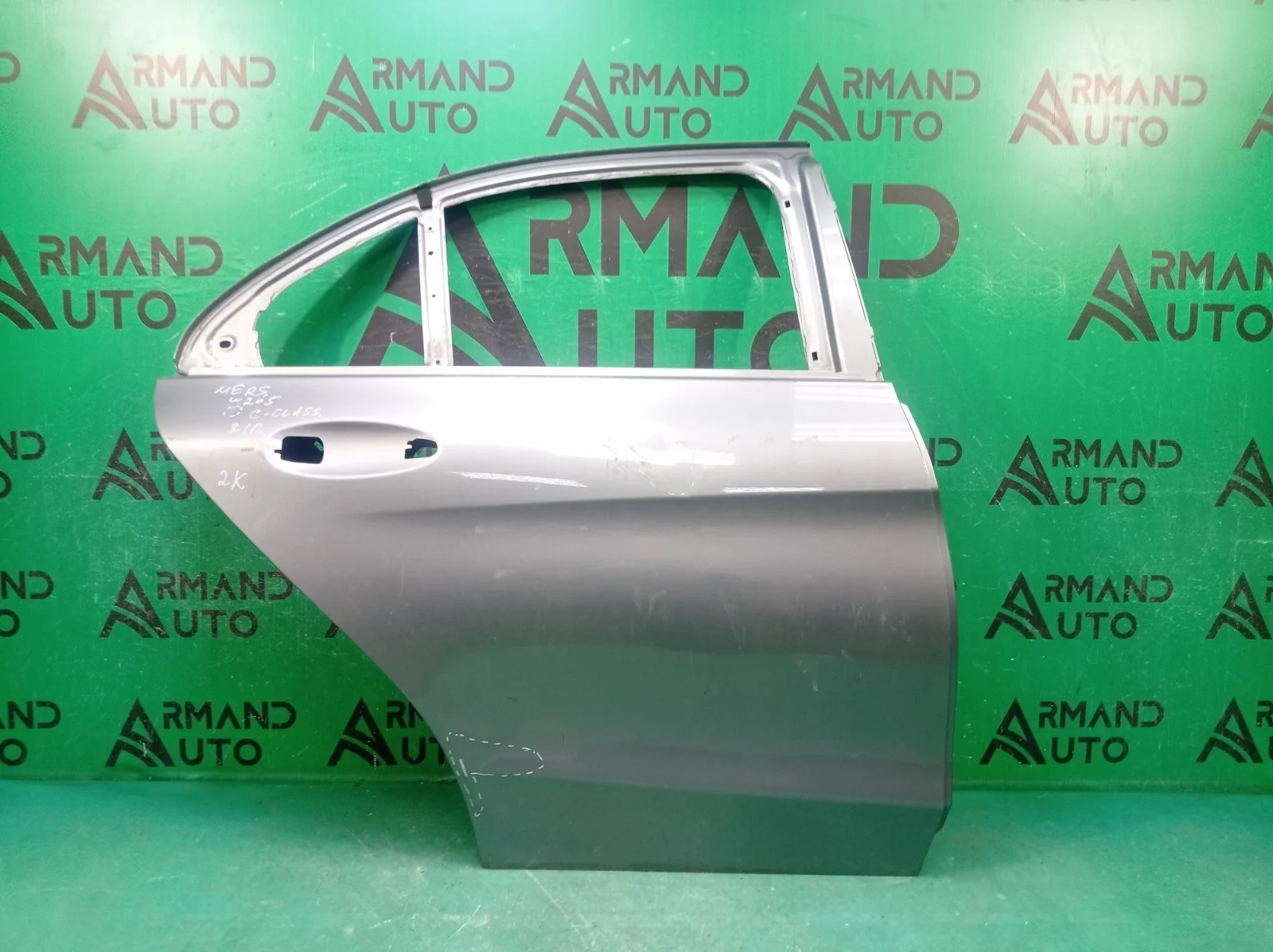 Дверь Mercedes C-Class 2014-2021 A2057300205 W205, задняя правая