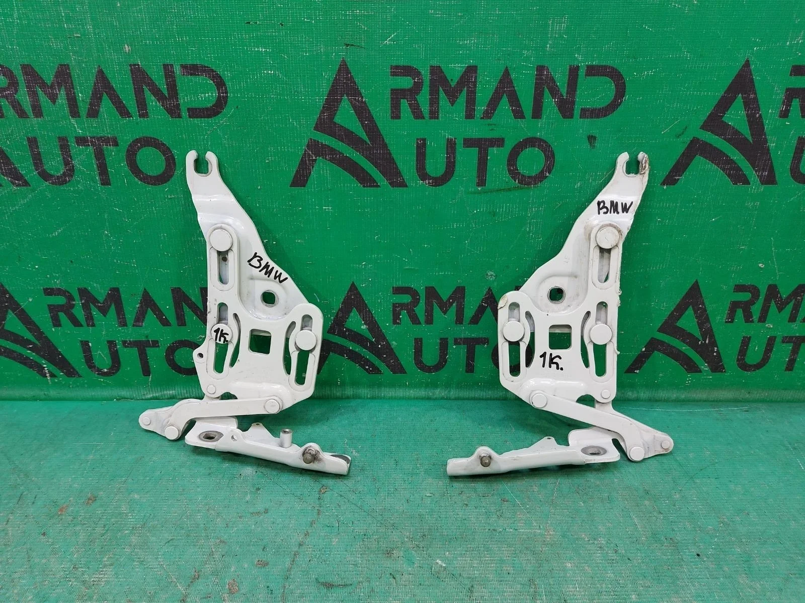 Петля капота BMW X5 2006-2013 41007198618 E70, правая