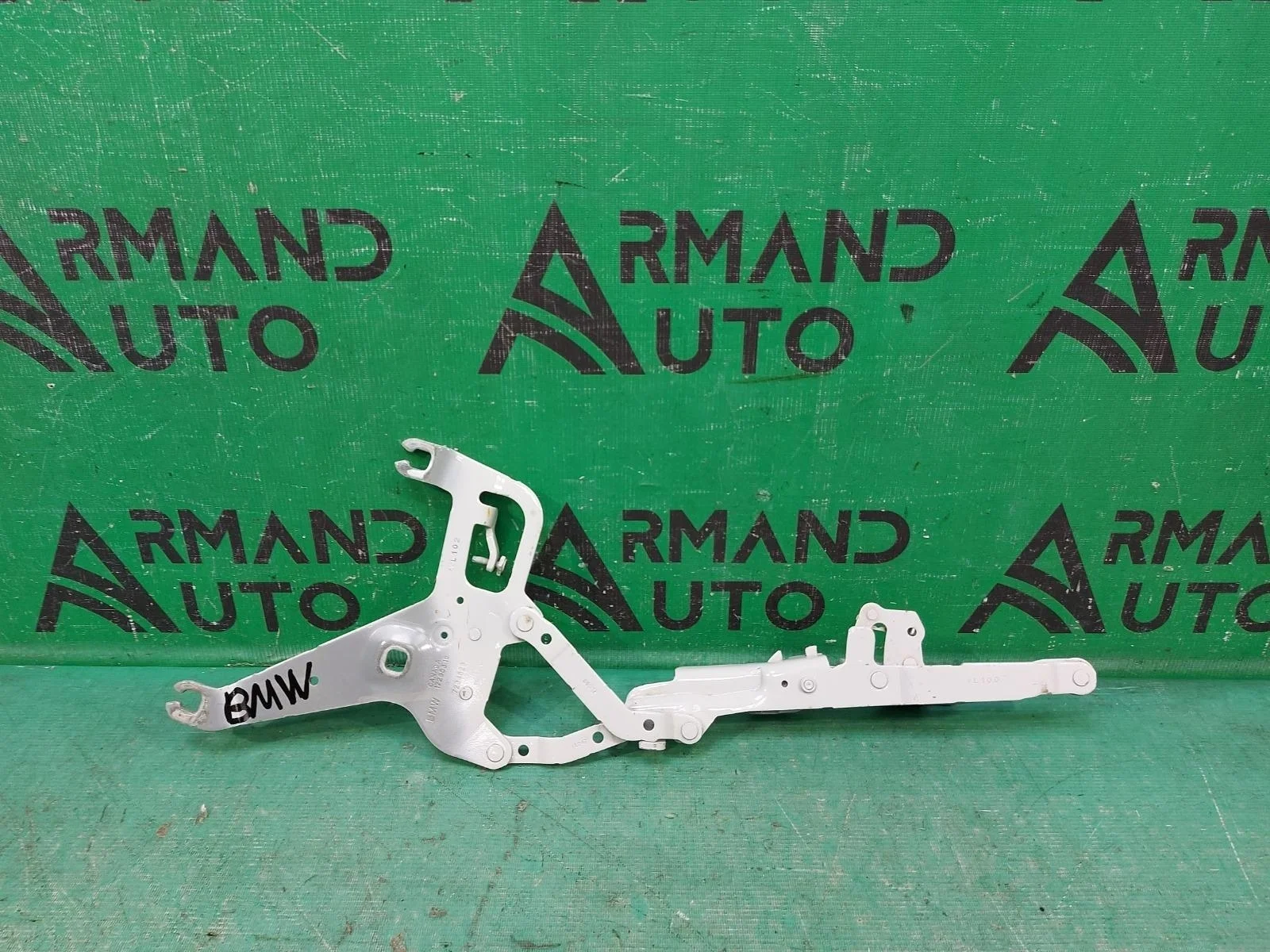 Петля капота BMW X5 2013-2018 41007381781 F15, левая