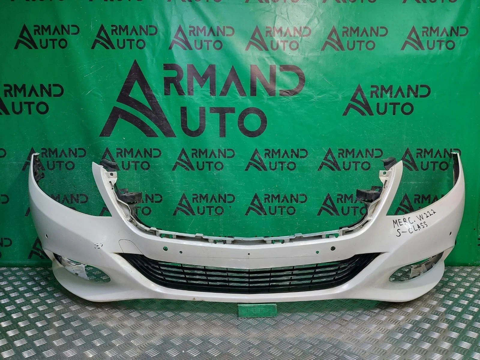 Бампер Mercedes S-class 2013-2017 A22288002479999 W222, передний