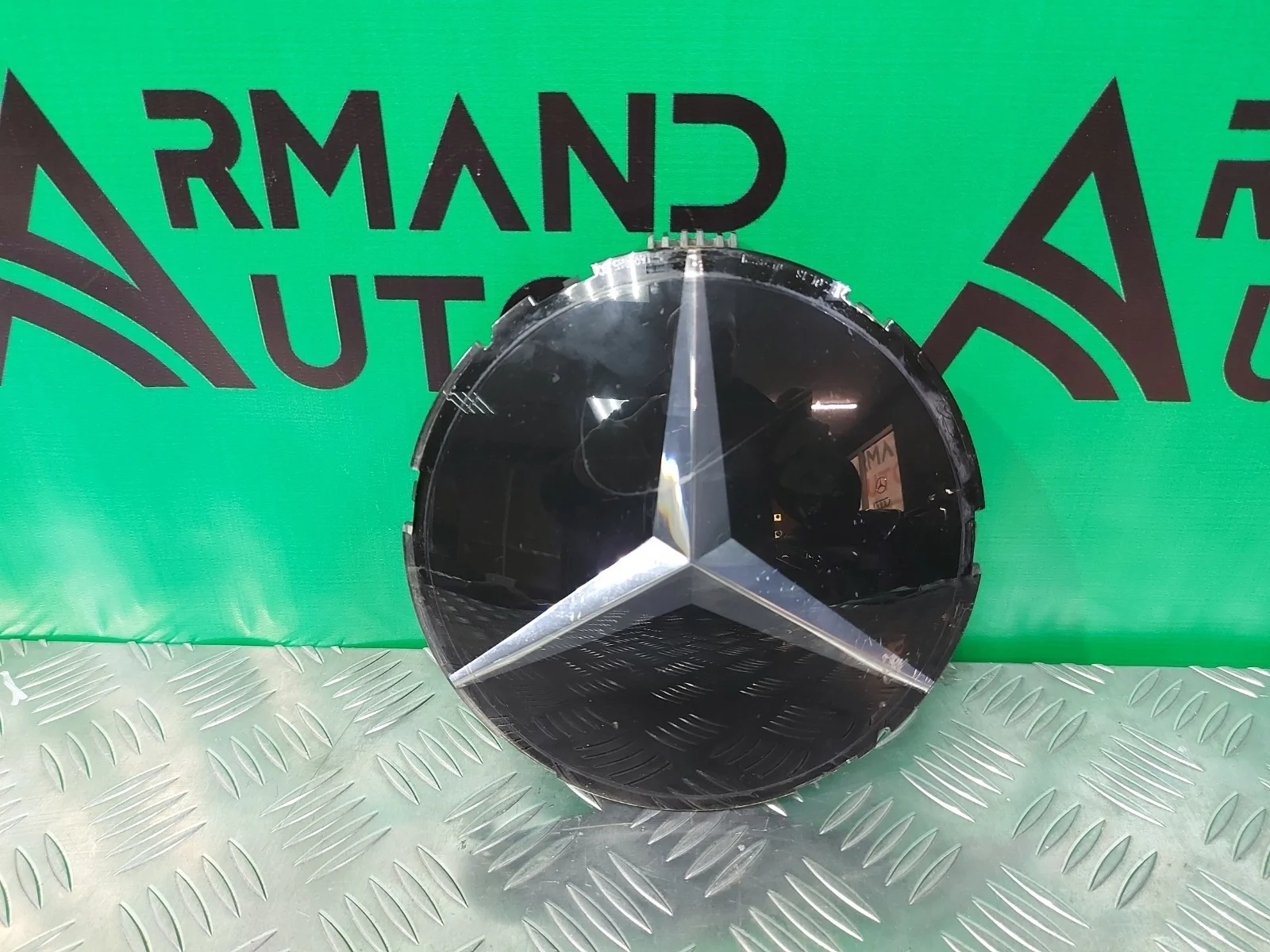 Эмблема Mercedes E-Class 2013-2016 A1648880411 W212, передняя