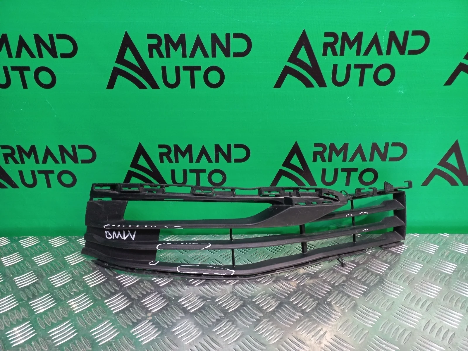 Решетка бампера BMW 5 series 2016-2020 51117385262 G30 G31, передняя правая