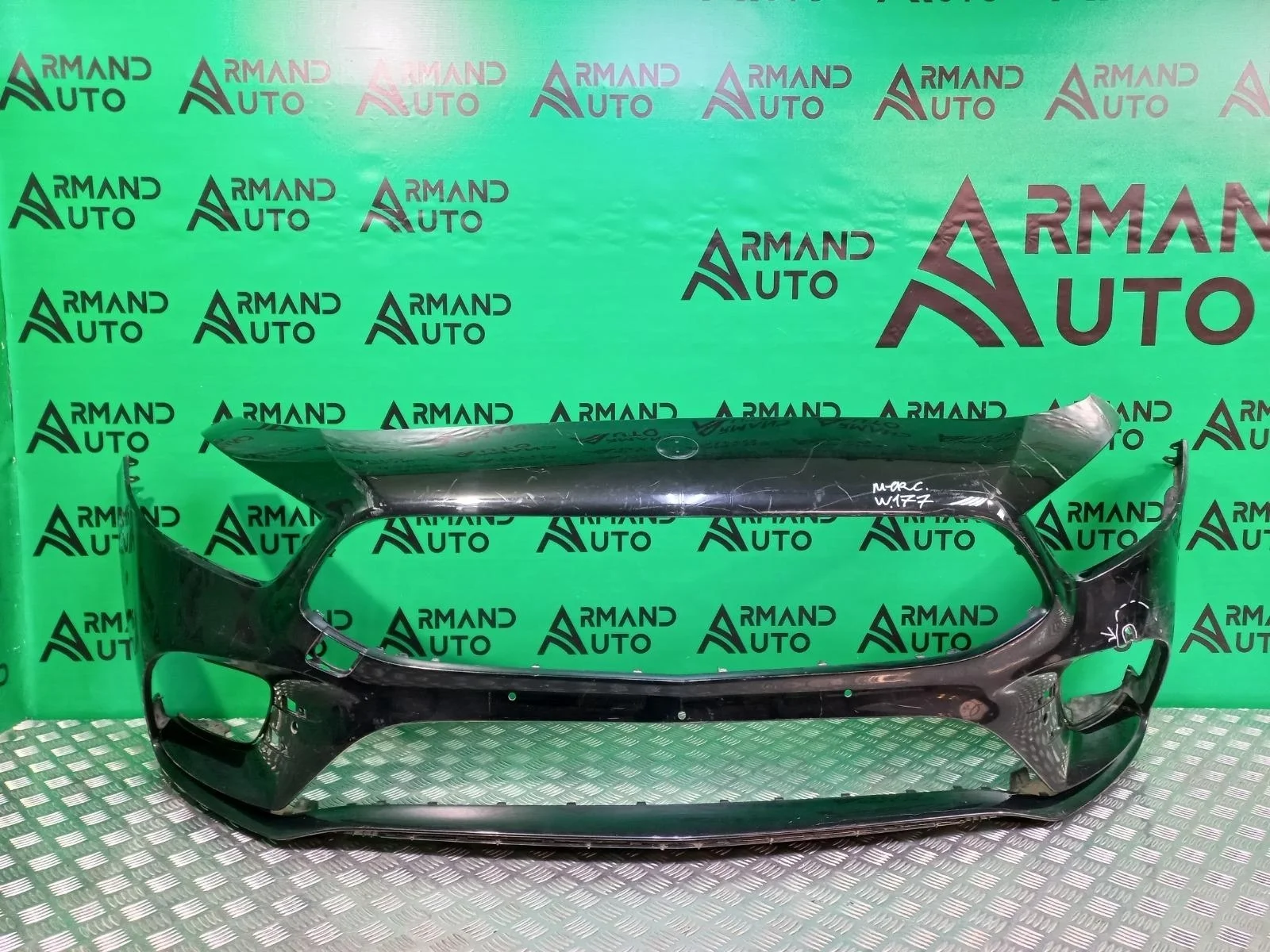 Бампер Mercedes A-Class 2018-нв A17788028019999 W177, передний