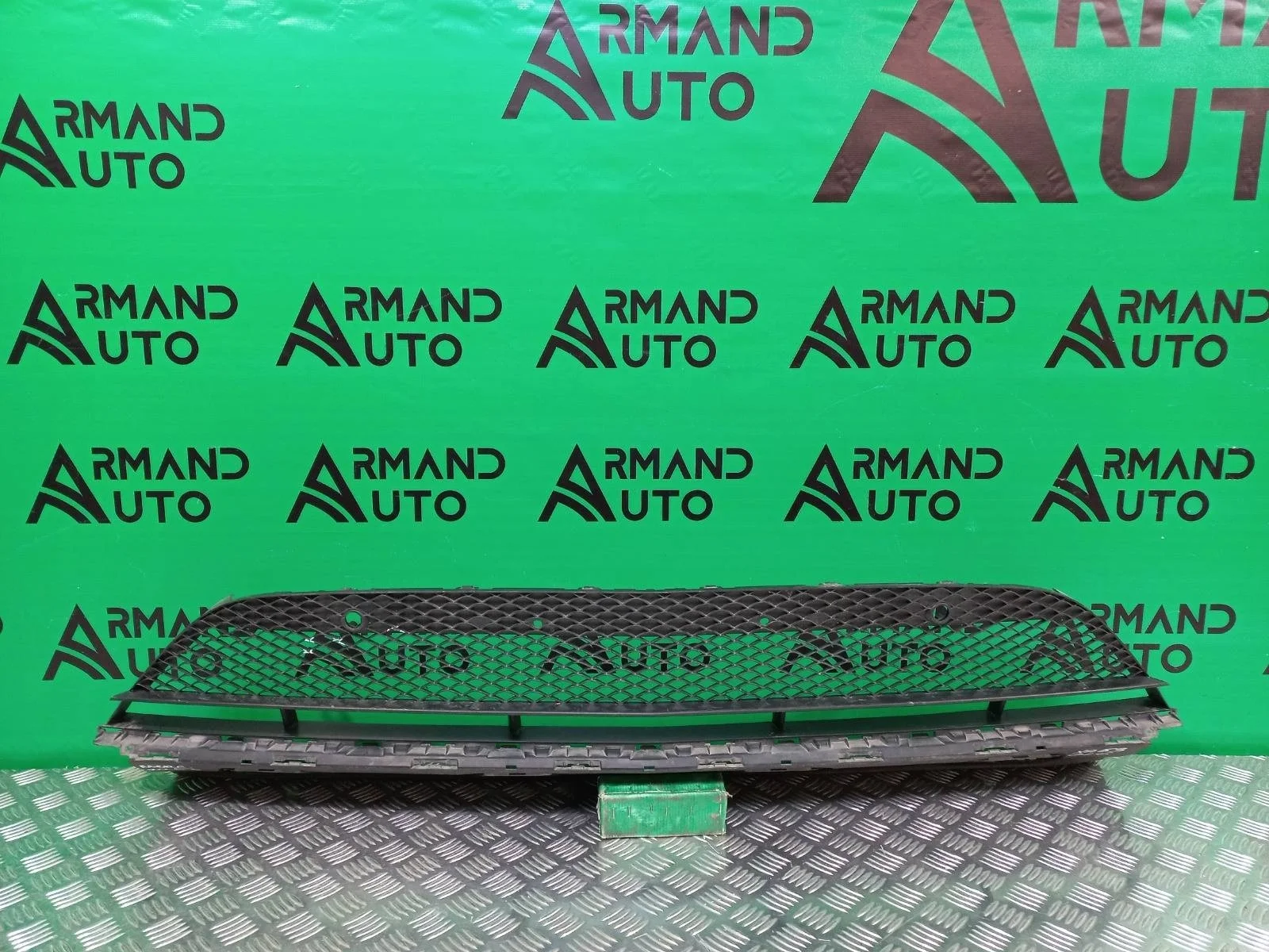 Решетка бампера Mercedes GLC-Class 2015-2019 A2538852400 X253, передняя