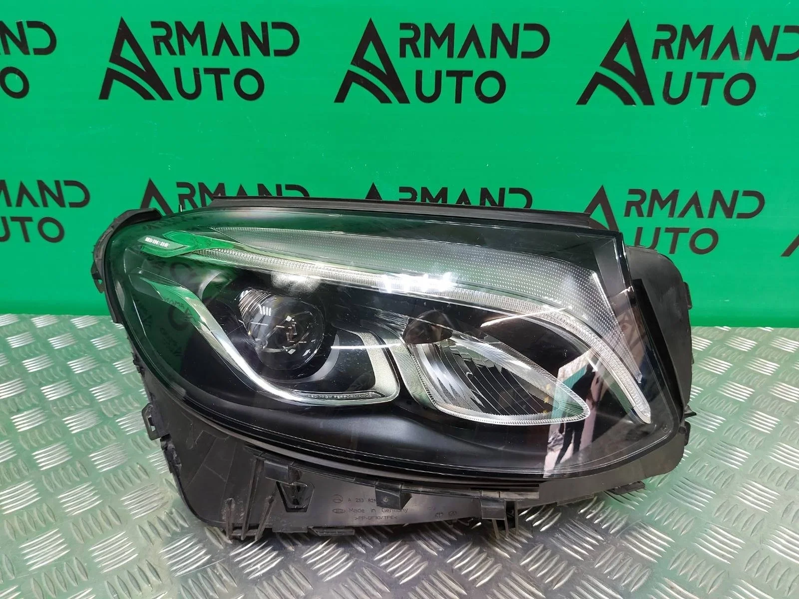 Фара Mercedes GLC-Class 2015-2019 A2539061001 X253, правая
