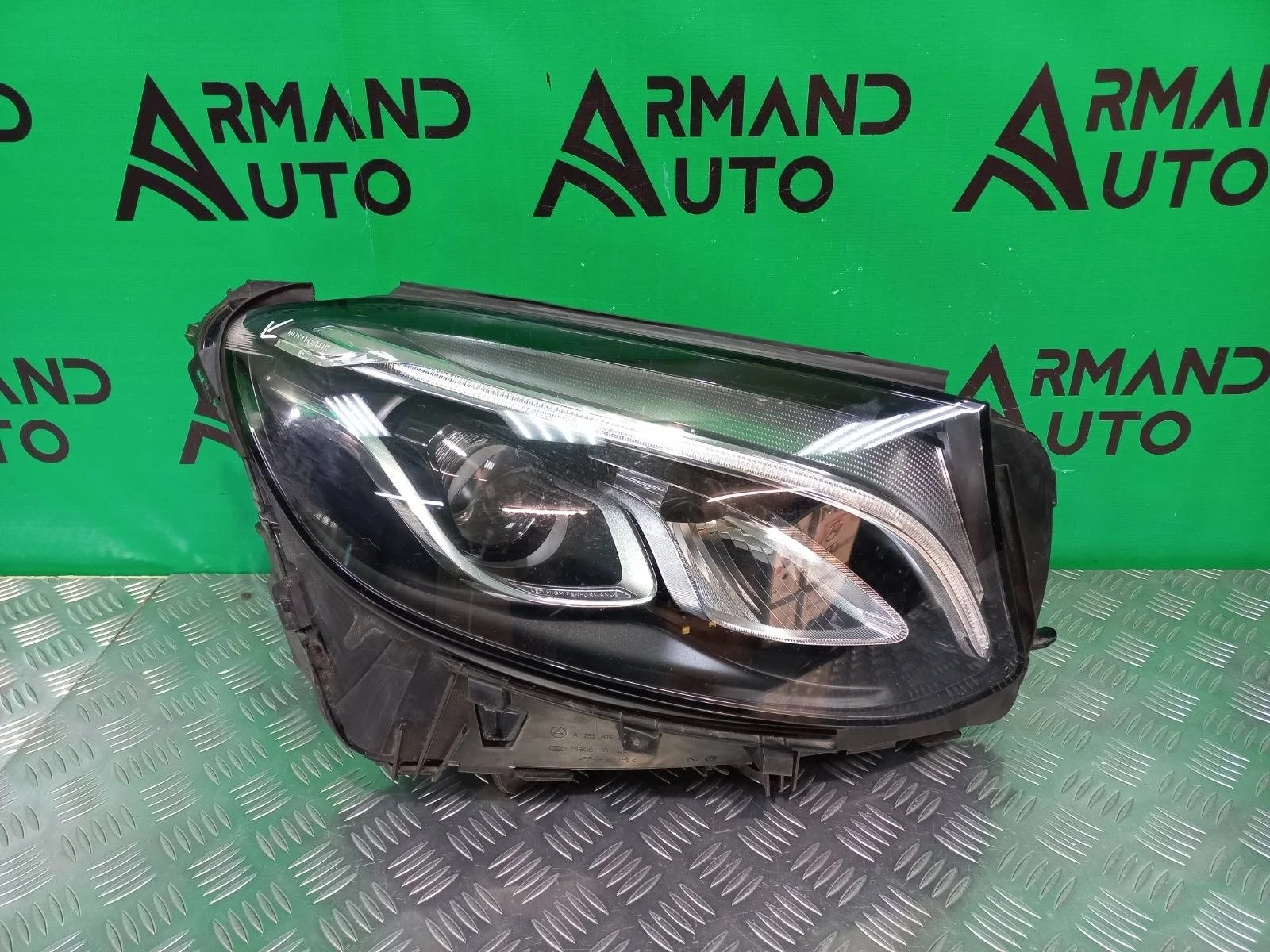 Фара Mercedes GLC-Class 2015-2019 A2539061001 X253, правая