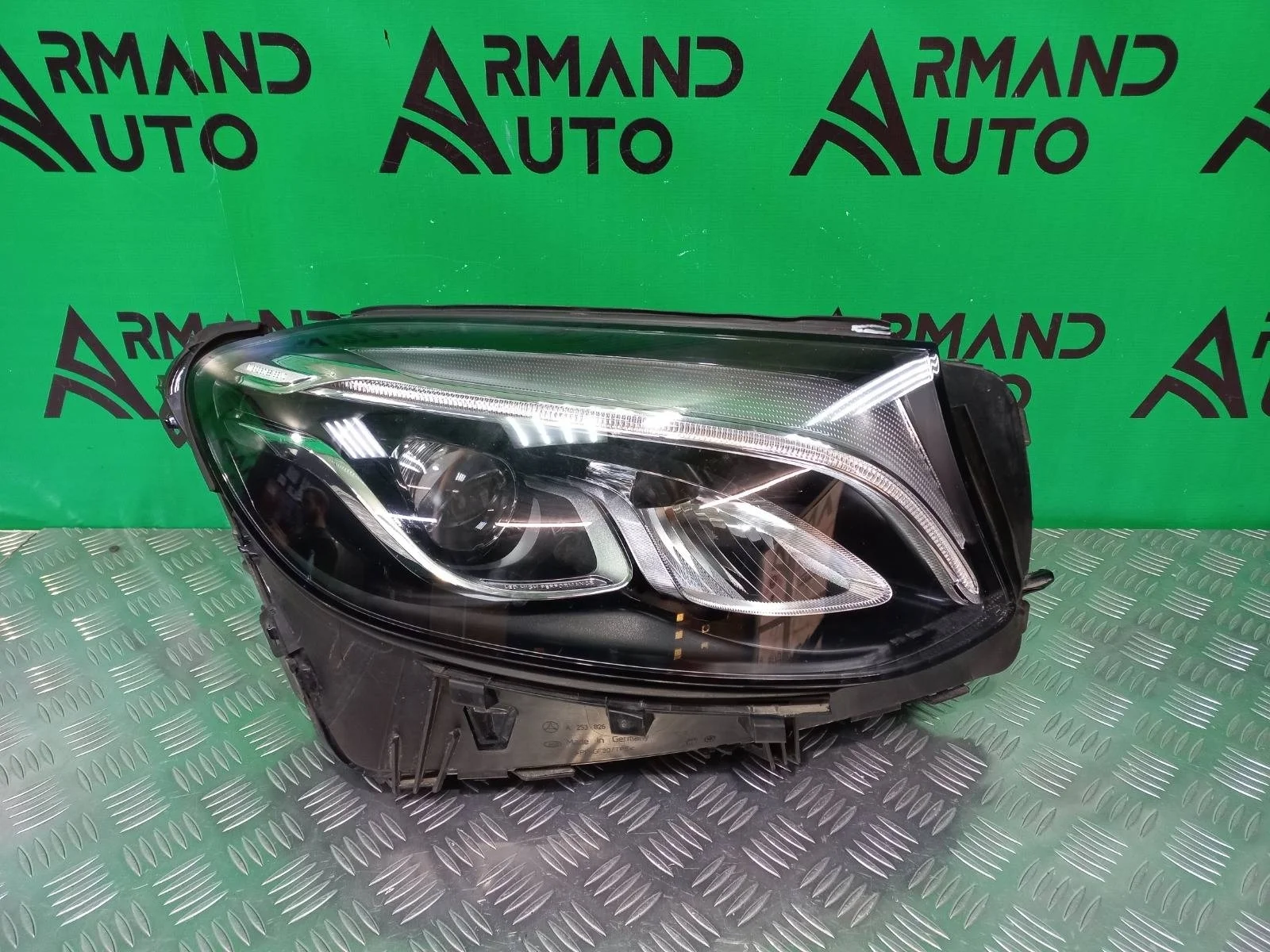 Фара Mercedes GLC-Class 2015-2019 A2539061001 X253, правая