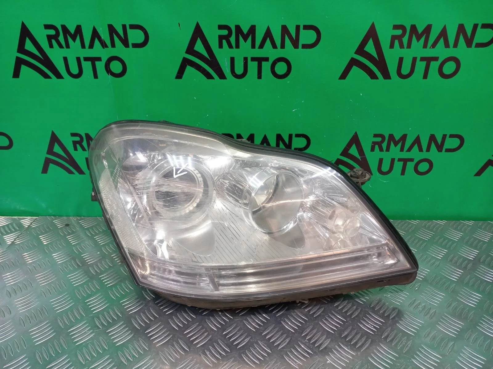 Фара Mercedes GL-Class 2006-2012 A1648203461 X164, правая
