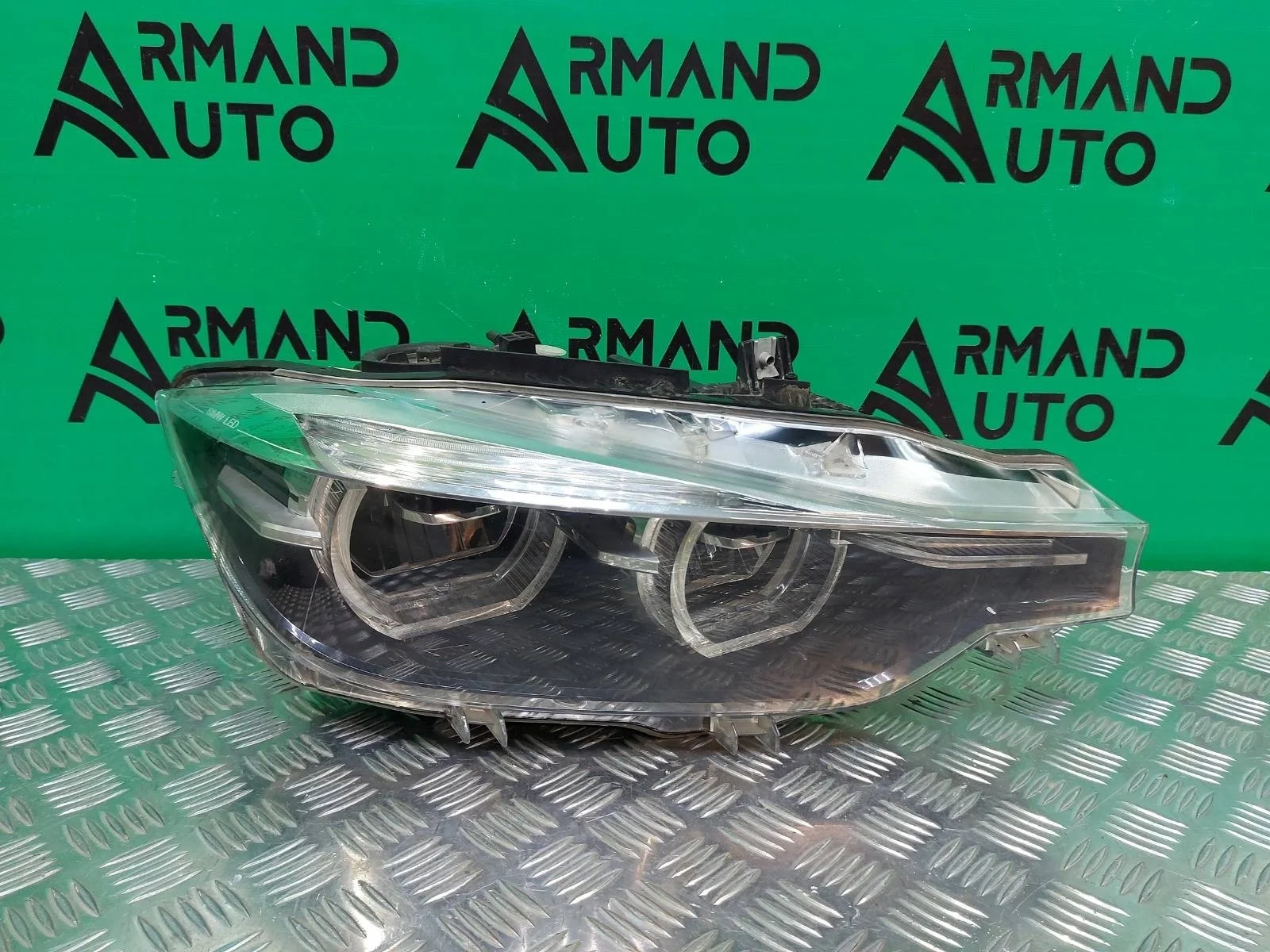 Фара BMW 3 series 2015-2020 63117419634 F30 F31, правая