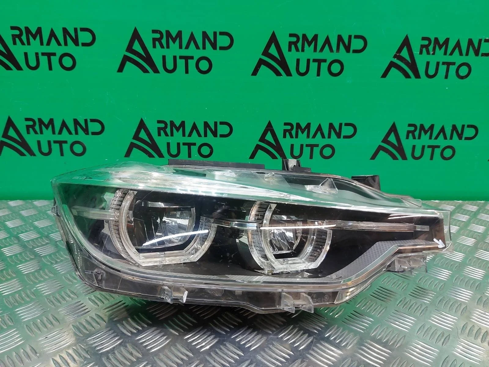 Фара BMW 3 series 2015-2020 63117419634 F30 F31, правая