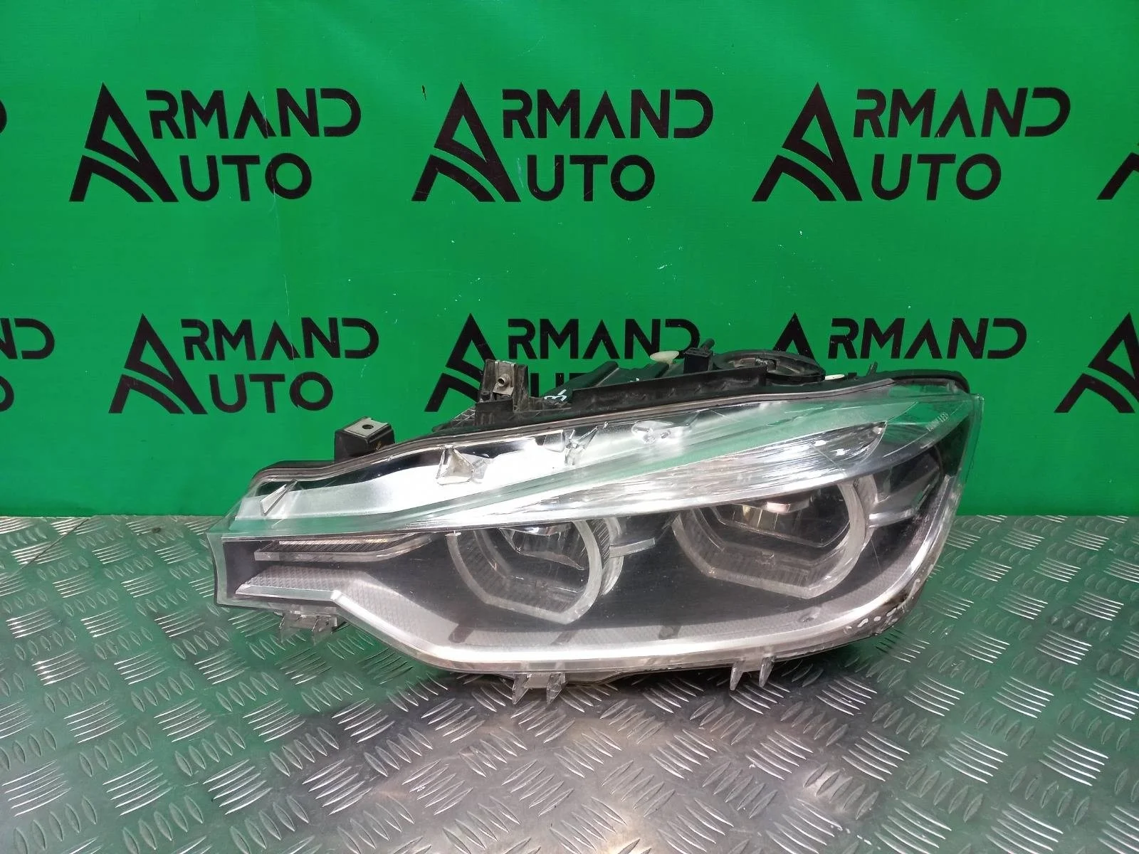 Фара BMW 3 series 2015-2020 63117419633 F30 F31, левая