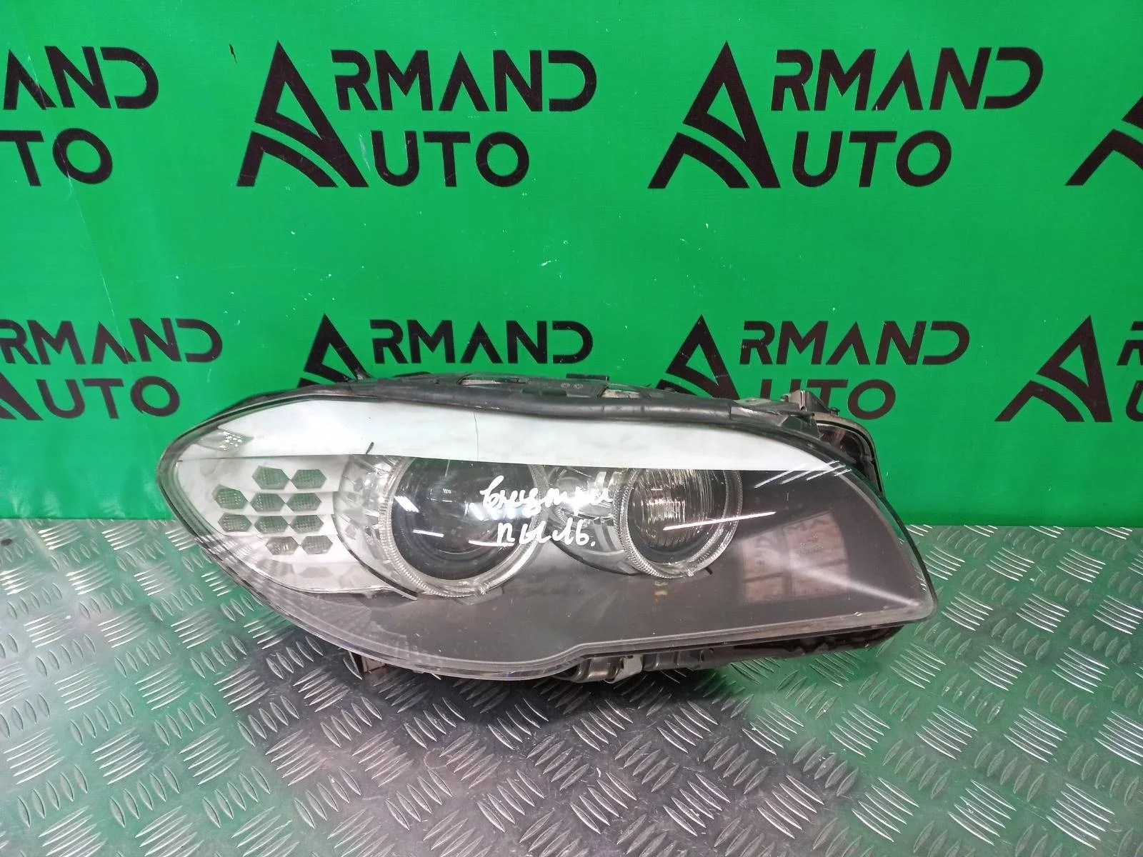 Фара BMW 5 series 2009-2013 63117271908 F10 F11, правая