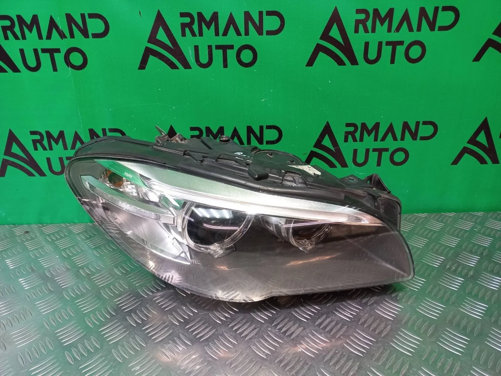Фара BMW 5 series 2013-2017 63117343912 F10 F11, правая